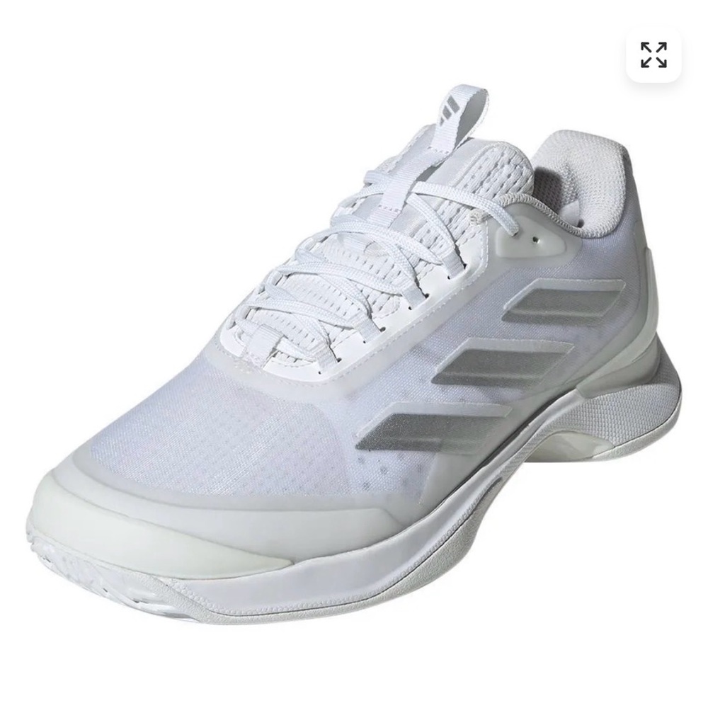 Women's Avacourt 2 Tennis Shoes White and Silver Metalli